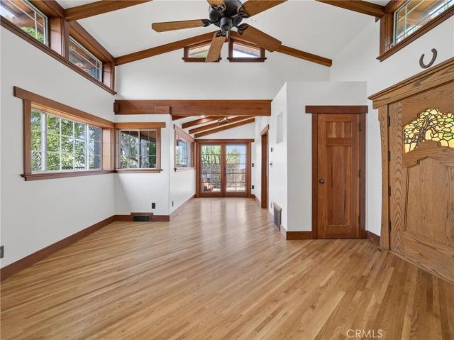 3950 De Longpre Avenue, Los Angeles, CA 90027