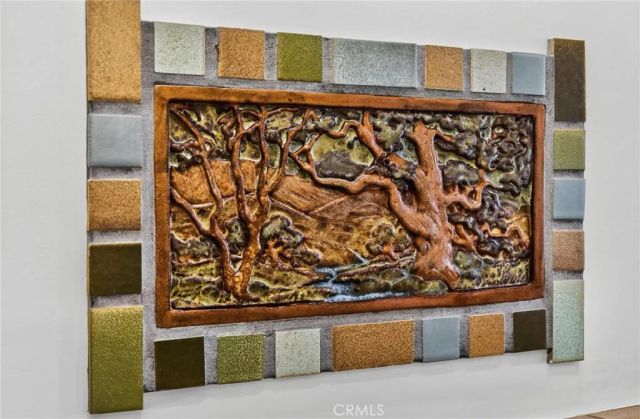 3950 De Longpre Avenue, Los Angeles, CA 90027
