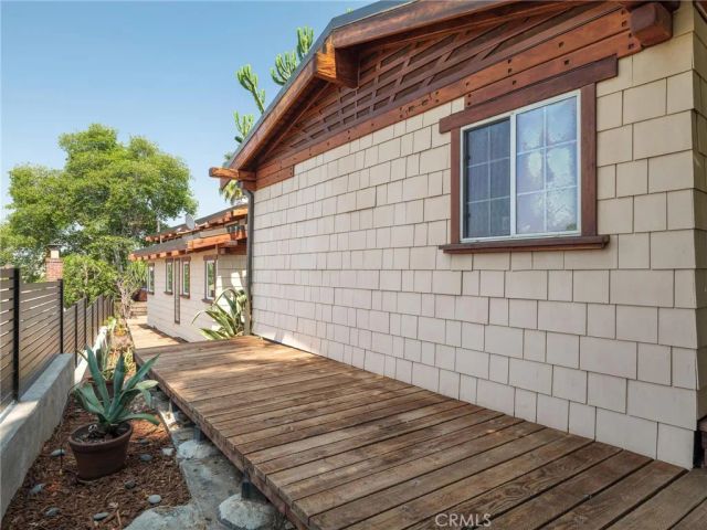 3950 De Longpre Avenue, Los Angeles, CA 90027