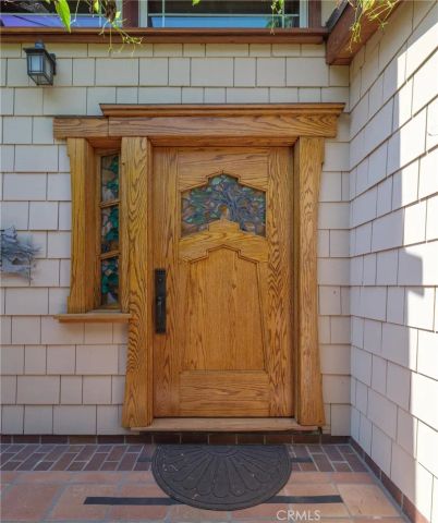 3950 De Longpre Avenue, Los Angeles, CA 90027