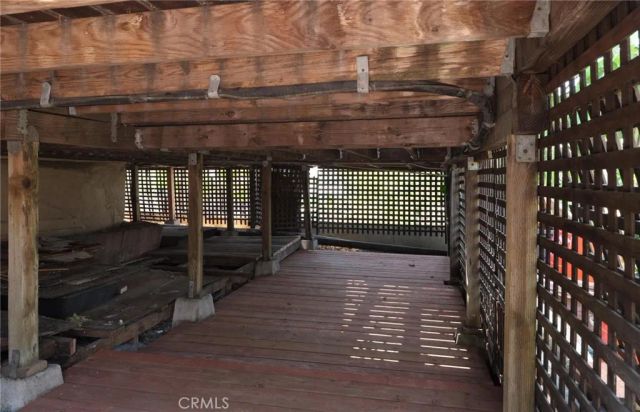 3950 De Longpre Avenue, Los Angeles, CA 90027
