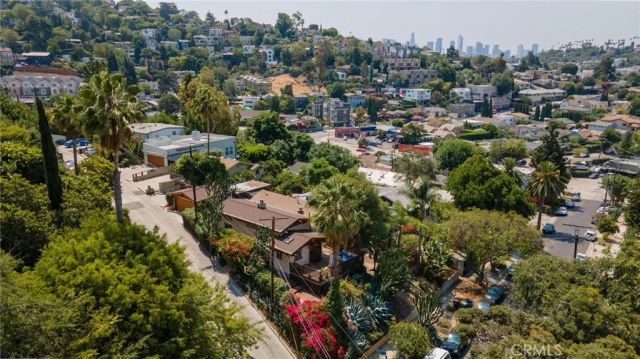 3950 De Longpre Avenue, Los Angeles, CA 90027