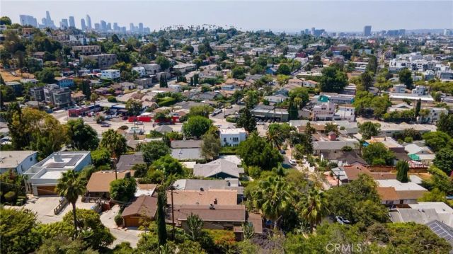 3950 De Longpre Avenue, Los Angeles, CA 90027