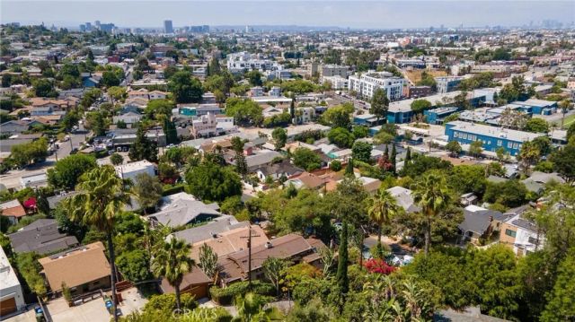 3950 De Longpre Avenue, Los Angeles, CA 90027