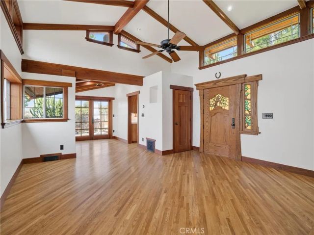 3950 De Longpre Avenue, Los Angeles, CA 90027