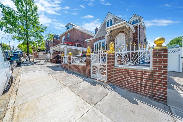 51-78 72nd Place, Maspeth, NY 11377