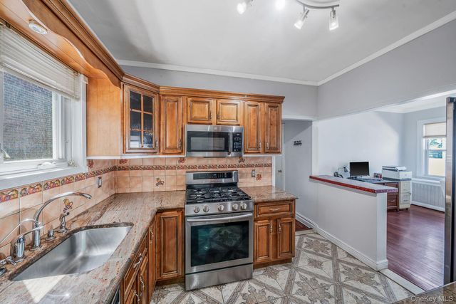 51-78 72nd Place, Maspeth, NY 11377