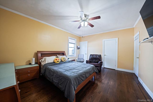 51-78 72nd Place, Maspeth, NY 11377