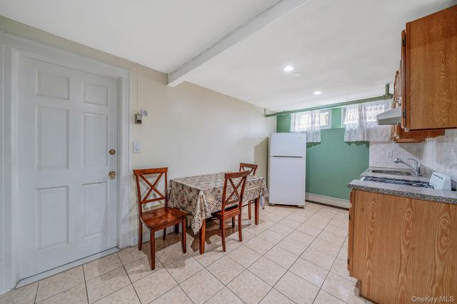 51-78 72nd Place, Maspeth, NY 11377