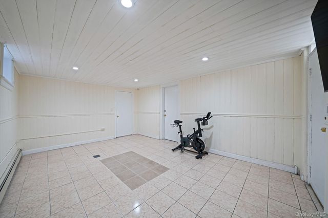 51-78 72nd Place, Maspeth, NY 11377