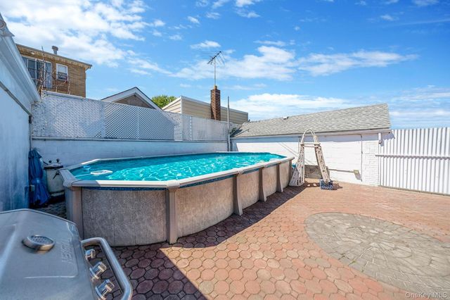 51-78 72nd Place, Maspeth, NY 11377