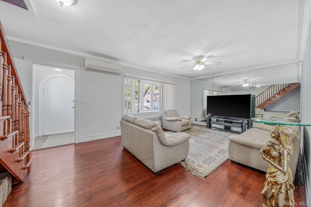 51-78 72nd Place, Maspeth, NY 11377
