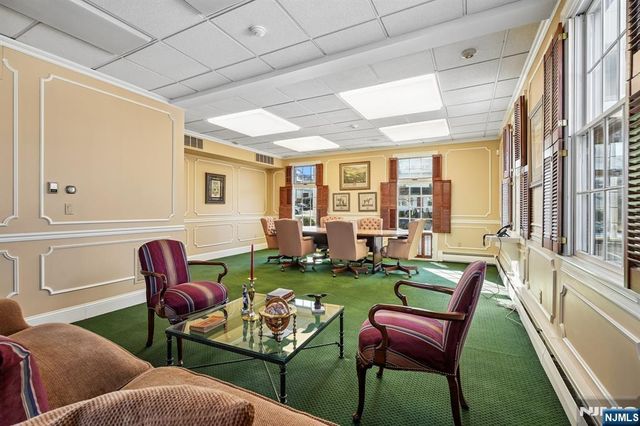 37 Park Avenue, Lyndhurst, NJ 07071