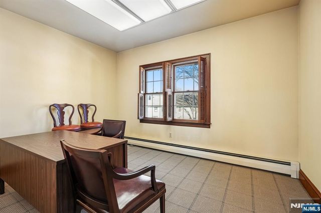 37 Park Avenue, Lyndhurst, NJ 07071