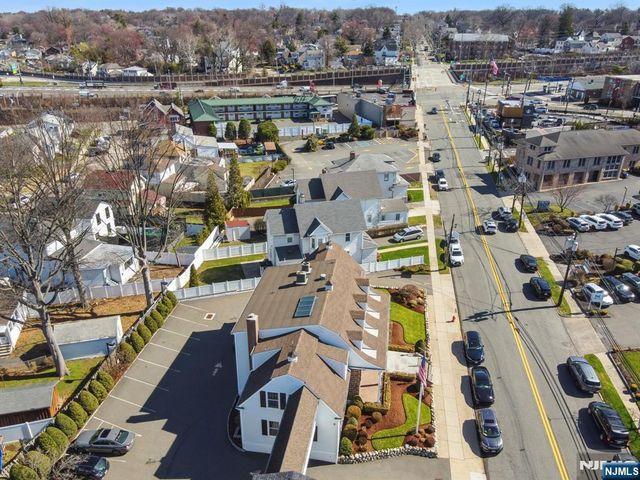 37 Park Avenue, Lyndhurst, NJ 07071