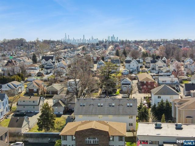 37 Park Avenue, Lyndhurst, NJ 07071