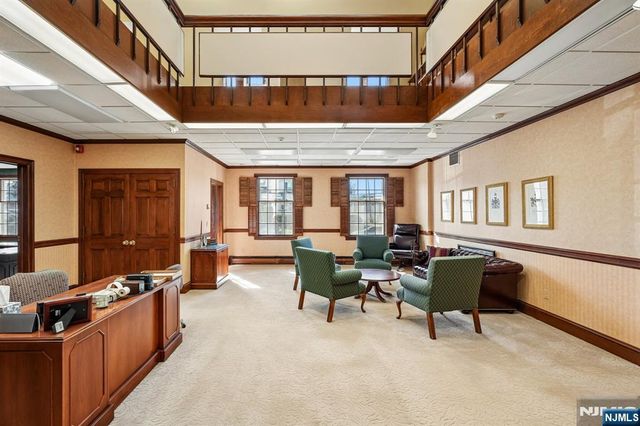 37 Park Avenue, Lyndhurst, NJ 07071