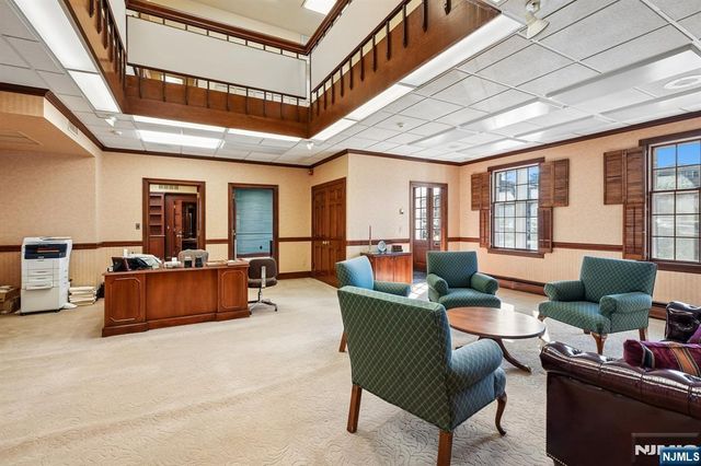 37 Park Avenue, Lyndhurst, NJ 07071