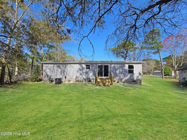 1451 Mockingbird Place SW, Shallotte, NC 28470