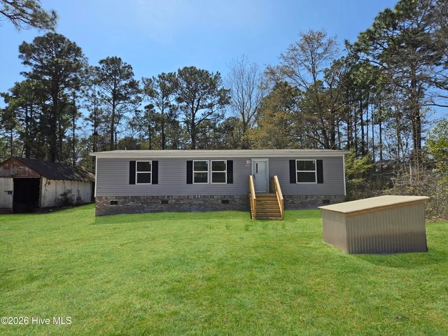 1451 Mockingbird Place SW, Shallotte, NC 28470