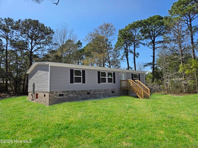 1451 Mockingbird Place SW, Shallotte, NC 28470