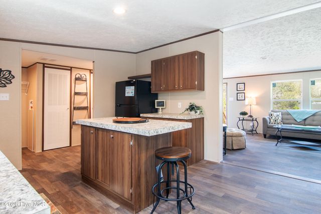 1451 Mockingbird Place SW, Shallotte, NC 28470