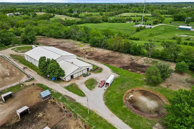 20622 NE 172nd Street, Holt, MO 64048