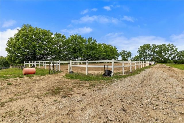 20622 NE 172nd Street, Holt, MO 64048
