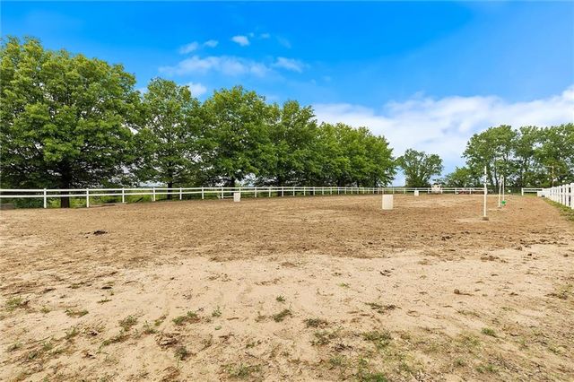 20622 NE 172nd Street, Holt, MO 64048