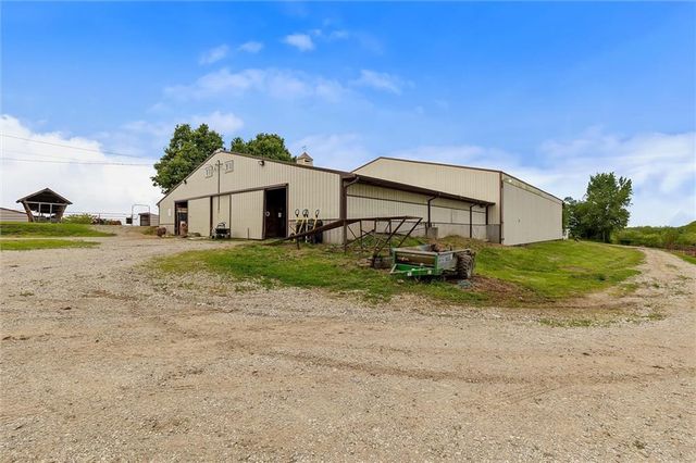 20622 NE 172nd Street, Holt, MO 64048
