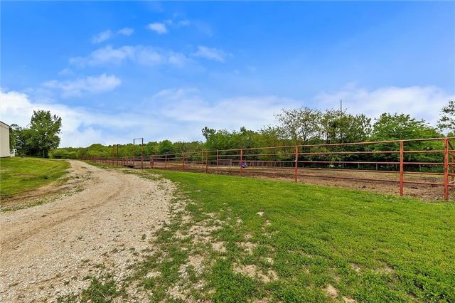 20622 NE 172nd Street, Holt, MO 64048