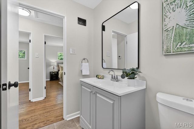 1621 Mowbry Lane, St Louis, MO 63136