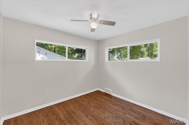 1621 Mowbry Lane, St Louis, MO 63136