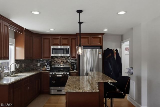 260 Edgewood Ter, South Bound Brook Boro, NJ 08880