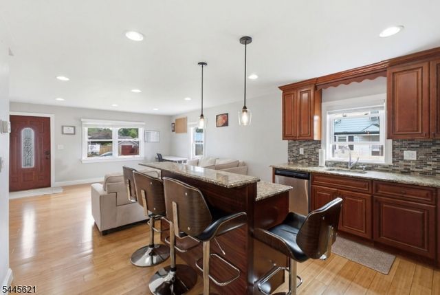 260 Edgewood Ter, South Bound Brook Boro, NJ 08880