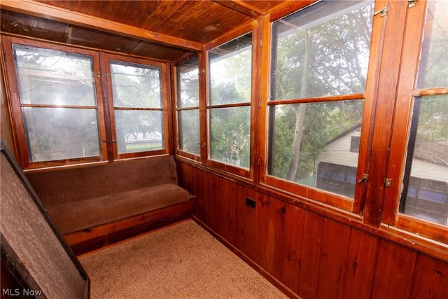 858 Roanoke Road, Cleveland Heights, OH 44121