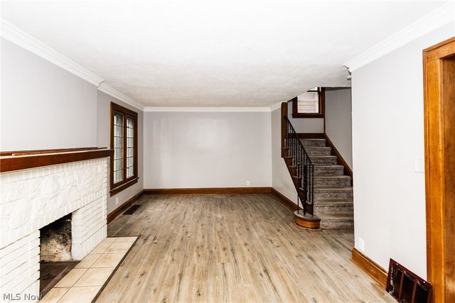 858 Roanoke Road, Cleveland Heights, OH 44121