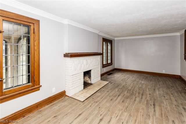 858 Roanoke Road, Cleveland Heights, OH 44121