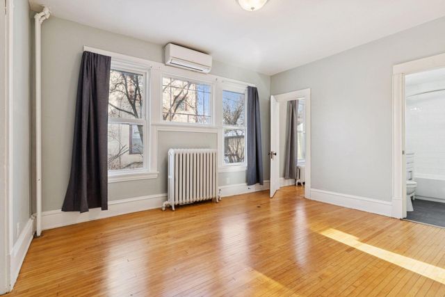 2805 28th Avenue S, Minneapolis, MN 55406