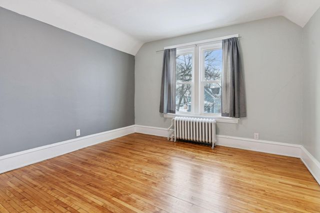 2805 28th Avenue S, Minneapolis, MN 55406