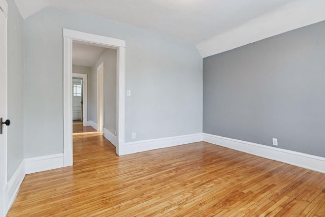 2805 28th Avenue S, Minneapolis, MN 55406