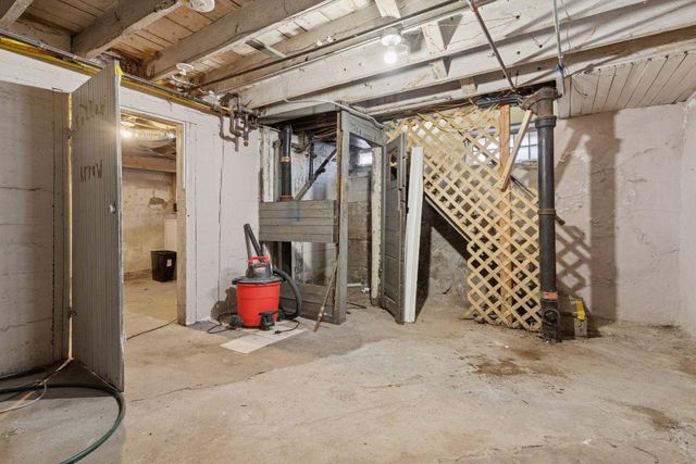 2805 28th Avenue S, Minneapolis, MN 55406