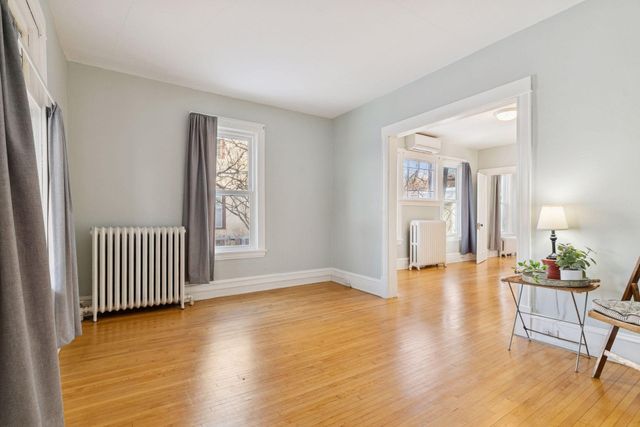 2805 28th Avenue S, Minneapolis, MN 55406