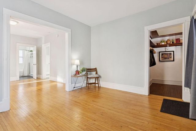 2805 28th Avenue S, Minneapolis, MN 55406