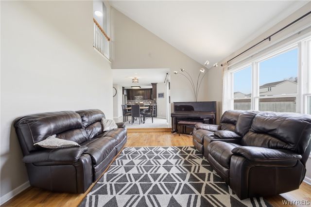 60 Elmleaf Drive, Cheektowaga, NY 14227