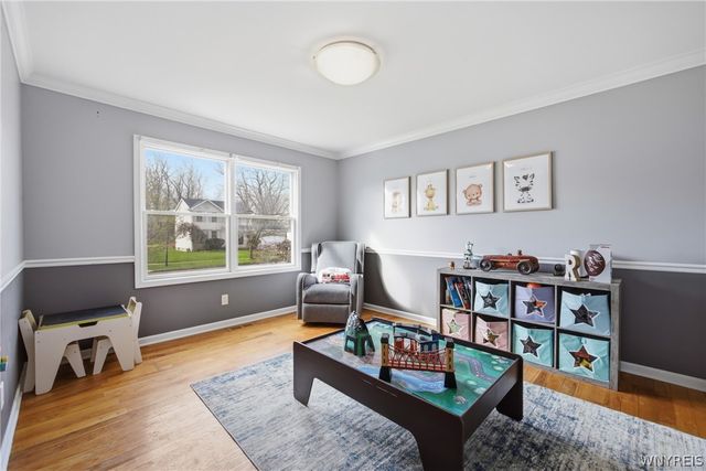 60 Elmleaf Drive, Cheektowaga, NY 14227