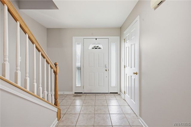 60 Elmleaf Drive, Cheektowaga, NY 14227