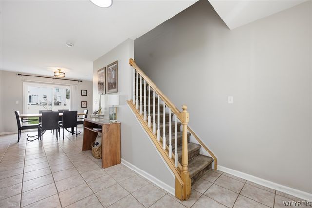 60 Elmleaf Drive, Cheektowaga, NY 14227