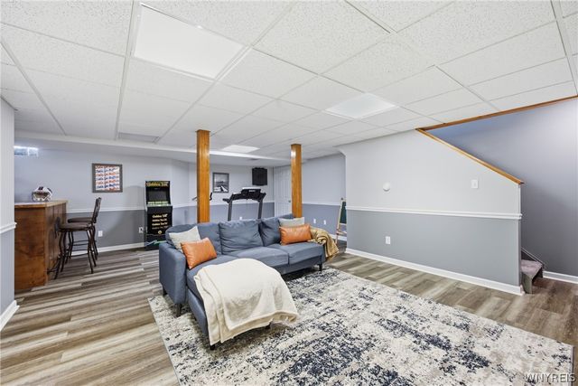 60 Elmleaf Drive, Cheektowaga, NY 14227