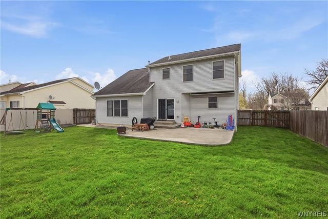 60 Elmleaf Drive, Cheektowaga, NY 14227